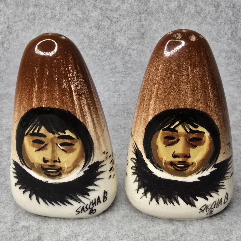 Vintage Sascha Brastoff Eskimo Face Salt & Pepper‎ Shakers Hand Painted - Alaska